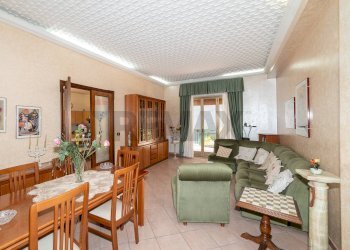 Sala da pranzo - Appartamento Via Giuseppe Bonaventura
 
22, Randazzo - foto 1