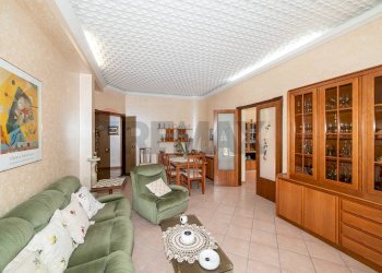 Sala da pranzo - Appartamento Via Giuseppe Bonaventura
 
22, Randazzo - foto 2