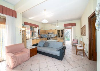 Soggiorno - Appartamento Via Giuseppe Bonaventura
 
22, Randazzo - foto 4