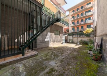 Edificio all\'aperto - Appartamento Via Giuseppe Bonaventura
 
22, Randazzo - foto 35