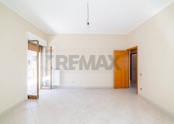 Stanza vuota - Appartamento Via Bonaventura
 
22/C, Randazzo - foto 3