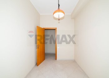 Stanza vuota - Appartamento Via Bonaventura
 
22/C, Randazzo - foto 11