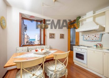 Cucina - Four-room apartment Campo Dei Patriarchi
 
14, Grado - photo 15