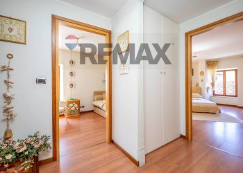 Hall / corridoio - Four-room apartment Campo Dei Patriarchi
 
14, Grado - photo 28