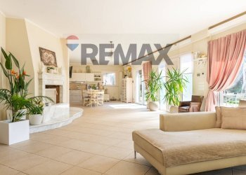 Soggiorno - Casa indipendente Loc.Libbia
 
18/b, Arezzo - foto 2