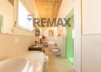 Bagno - Casa indipendente Loc.Libbia
 
18/b, Arezzo - foto 29