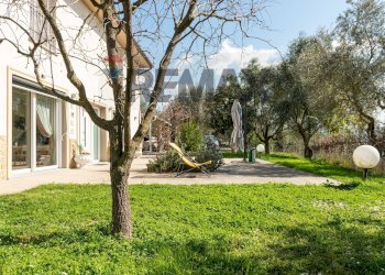Giardino - Casa indipendente Loc.Libbia
 
18/b, Arezzo - foto 35
