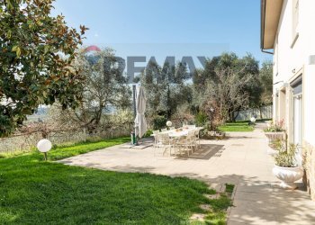 Giardino - Casa indipendente Loc.Libbia
 
18/b, Arezzo - foto 37