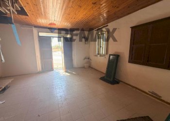 Stanza vuota - Semi-detached house contrada coste
 
18, Staffolo - photo 2