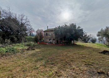 Giardino - Rustic contrada castelnuovo
 
114, Recanati - photo 15
