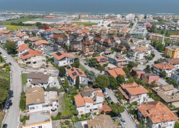 Vista dell\'acqua - Apartment via dei pini
 
34, Montemarciano - photo 7