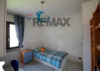 Camera / camera da letto - Apartment via dei pini
 
34, Montemarciano - photo 45