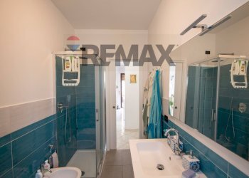 Bagno - Apartment via dei pini
 
34, Montemarciano - photo 50