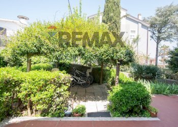 Giardino - Apartment via dei pini
 
34, Montemarciano - photo 56