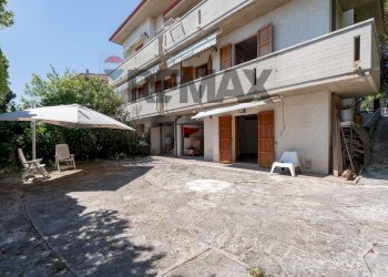 Edificio all\'aperto - Casa semi indipendente Montemarciano - foto 90