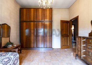 Camera / camera da letto - Villa bixio
 
1, Casatenovo - foto 27