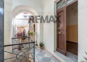 Hall / corridoio - Apartment Piazza Manganelli
 
13, Catania - photo 4