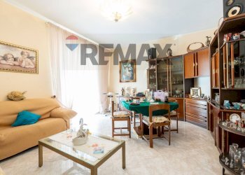 Sala da pranzo - Apartment Piazza Manganelli
 
13, Catania - photo 10