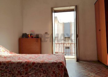Camera / camera da letto - Trilocale Via Regina Margherita
 
57, Santa Teresa di Riva - foto 1