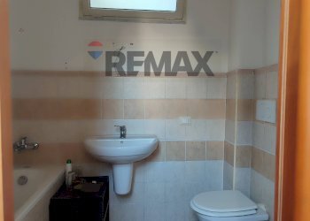 Bagno - Four-room apartment Vicolo Flavio Gioia
 
33, Catania - photo 6