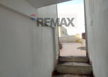 Scale - Four-room apartment Vicolo Flavio Gioia
 
33, Catania - photo 15