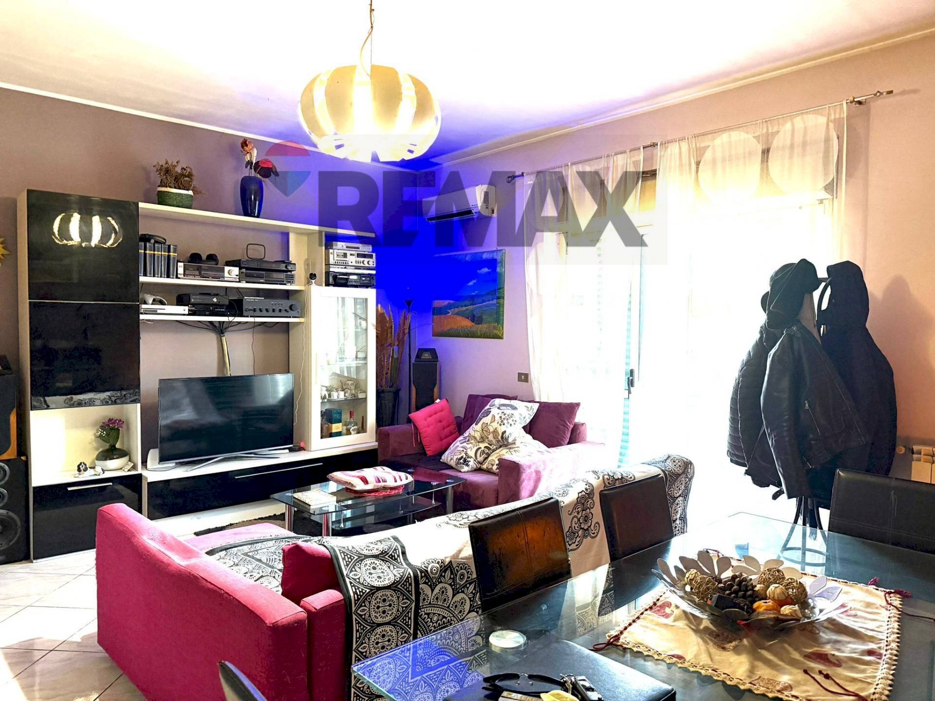 Sala da pranzo - Quadrilocale VIA DEI CICLAMINI
 
5, San Pietro Clarenza - foto 2