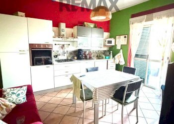 Sala da pranzo - Quadrilocale VIA DEI CICLAMINI
 
5, San Pietro Clarenza - foto 8