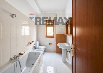 Bagno - Casa indipendente Str. IV Femmina Morta, 257 95018 Carruba CT
 
285, Riposto - foto 7