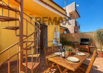 Terrazza - Casa indipendente Str. IV Femmina Morta, 257 95018 Carruba CT
 
285, Riposto - foto 11