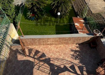 Terrazza - Casa indipendente Str. IV Femmina Morta, 257 95018 Carruba CT
 
285, Riposto - foto 16