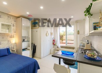 Camera / camera da letto - One-room apartment Via Recanati
 
9, Giardini-Naxos - photo 5