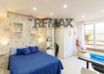 Camera / camera da letto - One-room apartment Via Recanati
 
9, Giardini-Naxos - photo 6