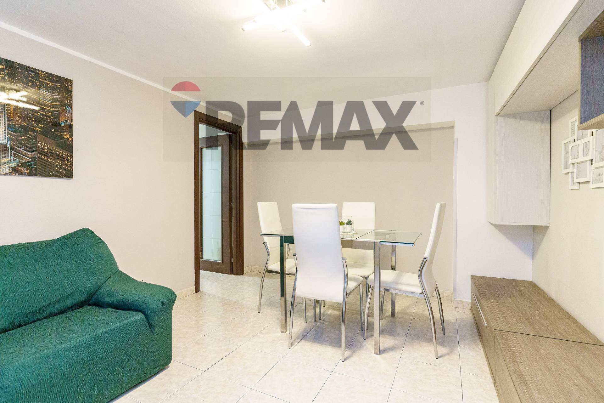 Sala da pranzo - Three-room apartment Via Vincenzo Giuffrida
 
92, Catania - photo 1