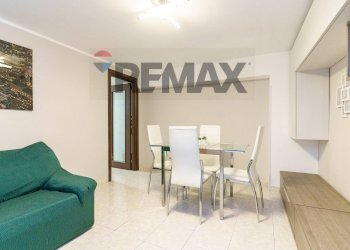 Sala da pranzo - Three-room apartment Via Vincenzo Giuffrida
 
92, Catania - photo 1