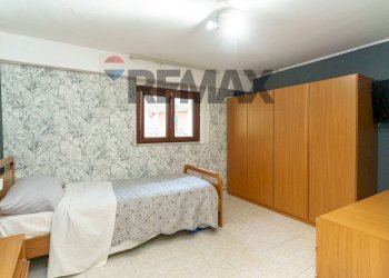 Camera / camera da letto - Three-room apartment Via Vincenzo Giuffrida
 
92, Catania - photo 11