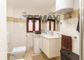 Bagno - Three-room apartment Via Vincenzo Giuffrida
 
92, Catania - photo 15