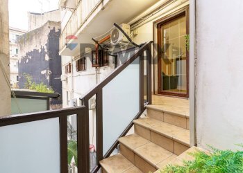 Scale - Three-room apartment Via Vincenzo Giuffrida
 
92, Catania - photo 24
