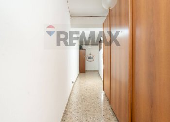 Hall / corridoio - Apartment Via Garibaldi
 
259, Catania - photo 27