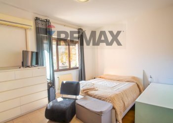 Camera / camera da letto - Appartamento Via Umberto
 
20, Sant'Agata Li Battiati - foto 11