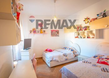 Camera / camera da letto - Appartamento Via Umberto
 
20, Sant'Agata Li Battiati - foto 16