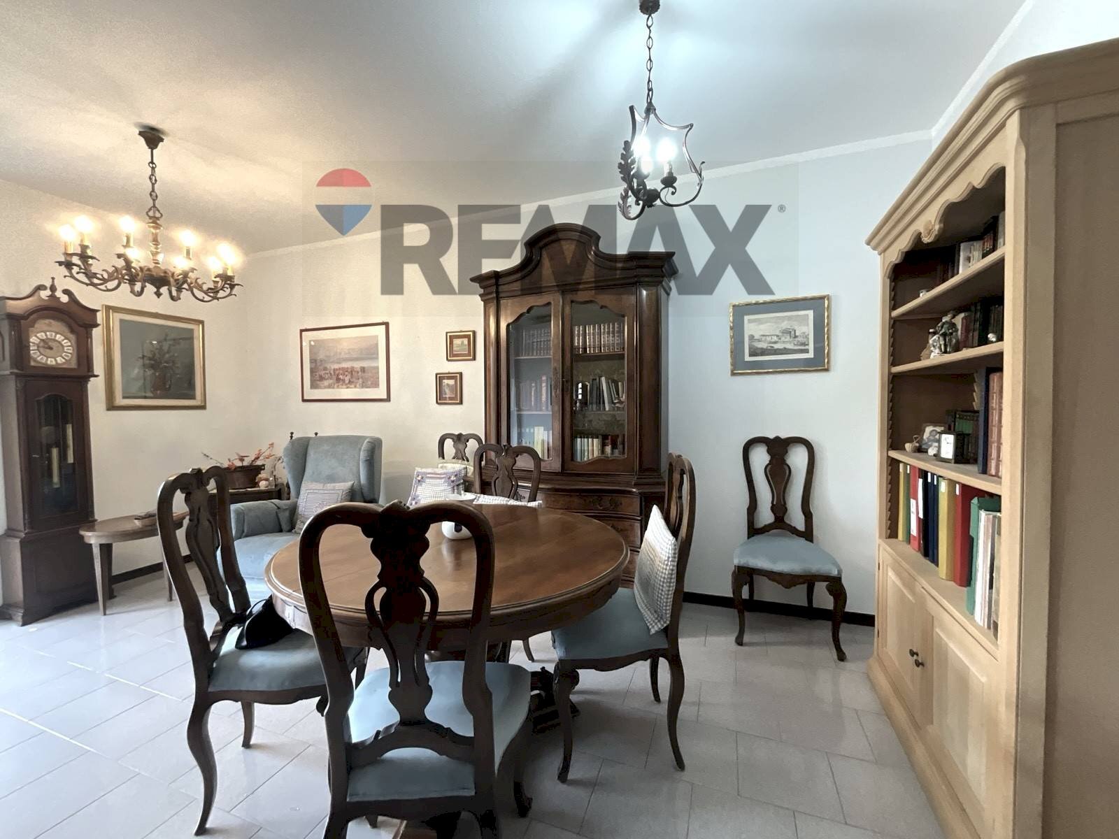 Sala da pranzo - Trilocale Via Capuana
 
56, Rho - foto 2