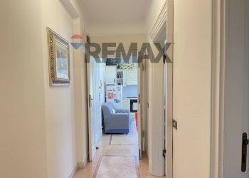 Hall / corridoio - Three-room apartment Via Giacomo Cavedoni
 
3, Sassuolo - photo 22