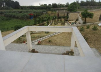 Giardino - Villa Contrada Siracusano Bellavista
 
s.n.c., Augusta - photo 53