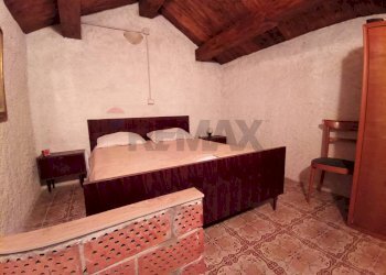 Camera / camera da letto - Semi-detached house Altare - photo 16