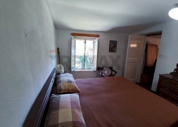 Camera / camera da letto - Semi-detached house Altare - photo 36