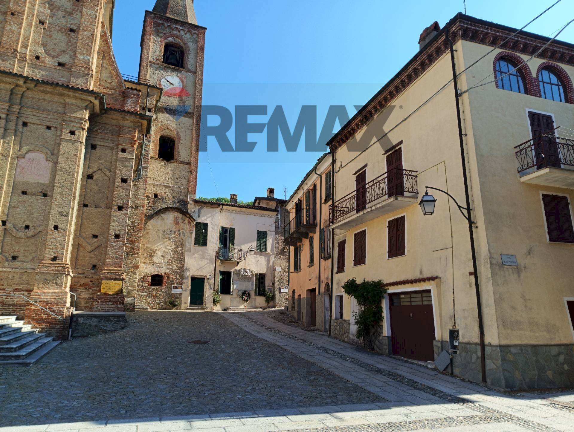 Edificio all\'aperto - Semi-detached house Piazza Vittorio Emanuele II
 
9, Priero - photo 1