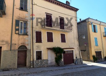 Edificio all\'aperto - Semi-detached house Piazza Vittorio Emanuele II
 
9, Priero - photo 3