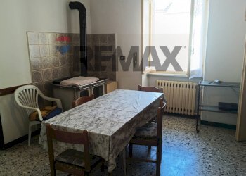 Sala da pranzo - Semi-detached house Piazza Vittorio Emanuele II
 
9, Priero - photo 7