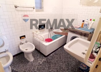 Bagno - Semi-detached house Piazza Vittorio Emanuele II
 
9, Priero - photo 46