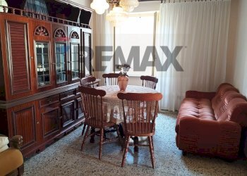 Sala da pranzo - Semi-detached house Piazza Vittorio Emanuele II
 
9, Priero - photo 47